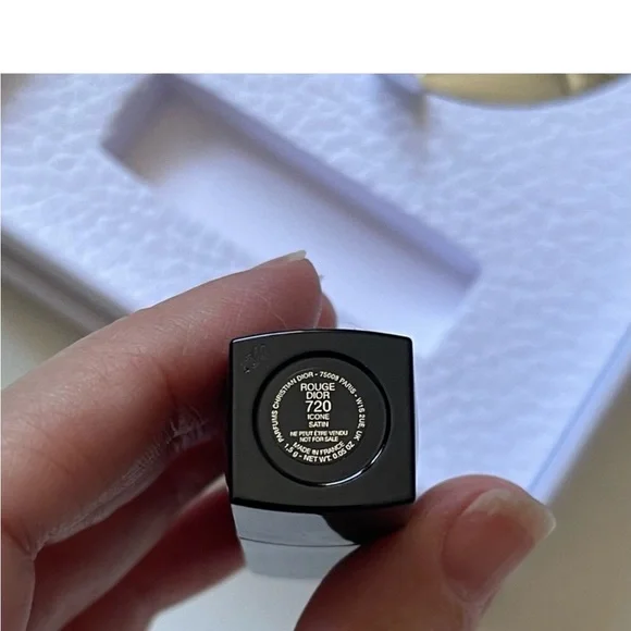 Dior Gold Compact and Black Lipstick Set - Picture 7 of 7